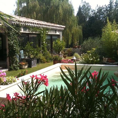 Le Clos Martin Eyragues Luaran gambar